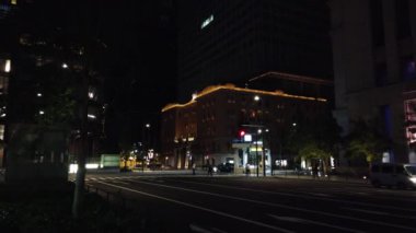 Japonya 'da Otemachi, Tokyo, gece manzaralı. 