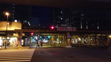 Japonya 'da Otemachi, Tokyo, gece manzaralı. 