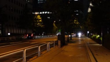 Japonya 'da Otemachi, Tokyo, gece manzaralı. 