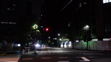 Japonya 'da Otemachi, Tokyo, gece manzaralı. 