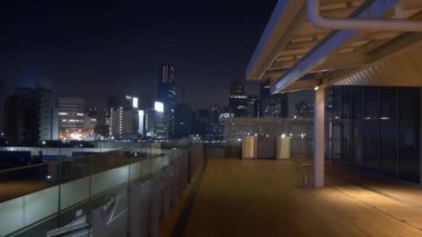 Tokyo Takanawa kapısı gece görüşü 2021 Mayıs