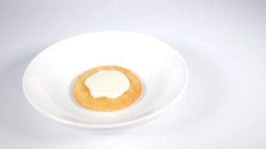 Beyaz çikolatalı krakerler