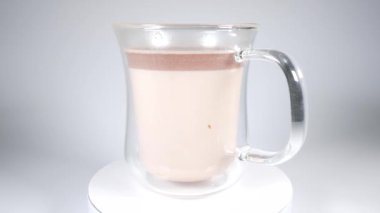 Sıcak çikolata, kısa video klibi