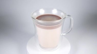 Sıcak çikolata, kısa video klibi