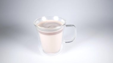 Sıcak çikolata, kısa video klibi