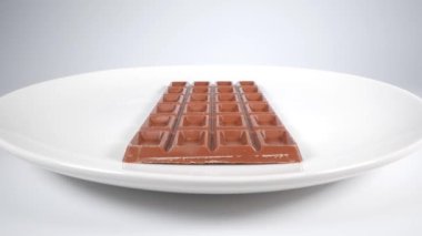 Sütlü çikolata, kısa video klibi