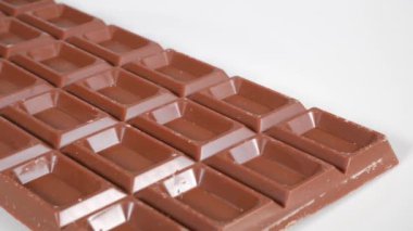 Sütlü çikolata, kısa video klibi