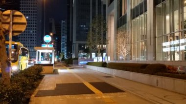 Tokyo yeniden geliştirme planlanan site gece görüntüsü 