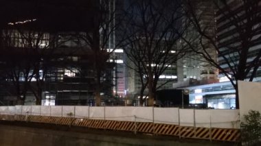 Tokyo yeniden geliştirme planlanan site gece görüntüsü 