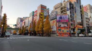 Tokyo Akihabara Sabah Vakti