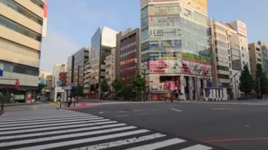 Tokyo Akihabara Sabah Vakti