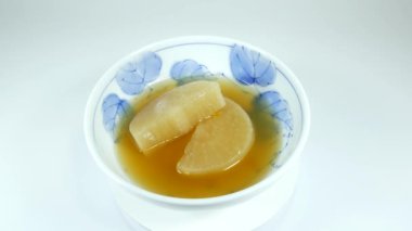 Japon yahnisi Oden, kısa video klibi