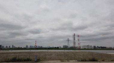 Tokyo Arakawa nehir yatağı, video klibi