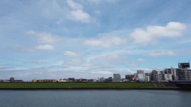 Tokyo Arakawa nehir yatağı, video klibi