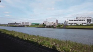 Tokyo Arakawa nehir yatağı, video klibi