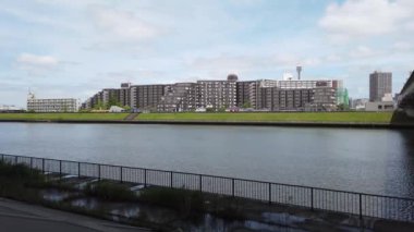 Tokyo Arakawa nehir yatağı, video klibi