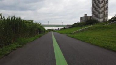 Tokyo Arakawa nehir yatağı, video klibi