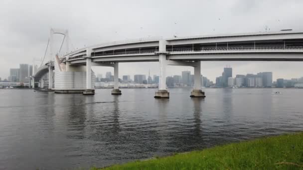 Tokyo Gökkuşağı Köprüsü Manzarası — Stok video