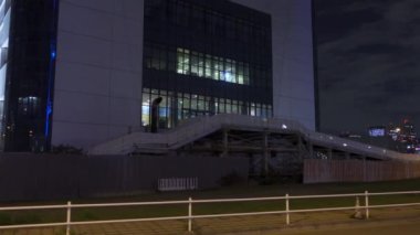 Japonya 'da Gökkuşağı Köprüsü, Tokyo Gece Manzarası