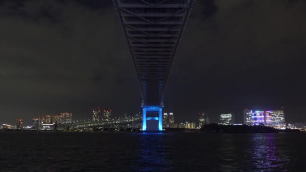 日本の虹の橋 東京の夜景 — ストック動画