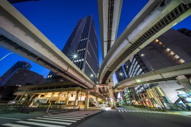 Japonya Tokyo Kavşağı Gece Görünümü