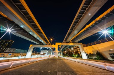 Japonya Tokyo Kavşağı Gece Görünümü
