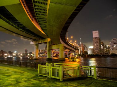 Japonya Tokyo Kavşağı Gece Görünümü