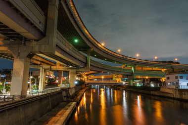 Japonya Tokyo Kavşağı Gece Görünümü