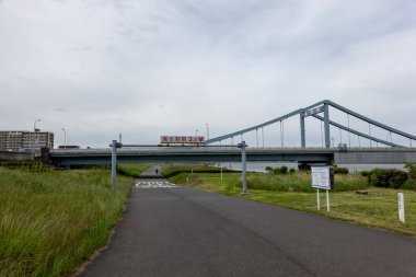 Tokyo Arakawa nehir yatağı manzarası