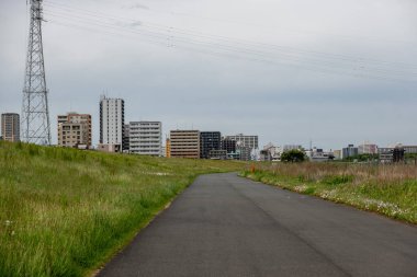 Tokyo Arakawa nehir yatağı manzarası
