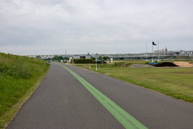 Tokyo Arakawa nehir yatağı manzarası