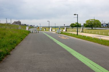 Tokyo Arakawa nehir yatağı manzarası