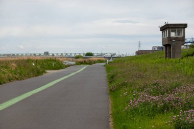 Tokyo Arakawa nehir yatağı manzarası