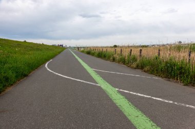 Tokyo Arakawa nehir yatağı manzarası