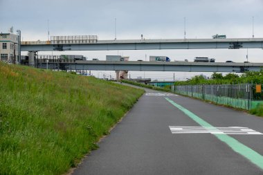 Tokyo Arakawa nehir yatağı manzarası