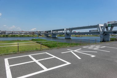 Tokyo Arakawa nehir yatağı manzarası