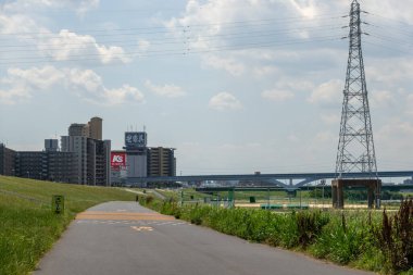 Tokyo Arakawa nehir yatağı manzarası