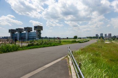 Tokyo Arakawa nehir yatağı manzarası
