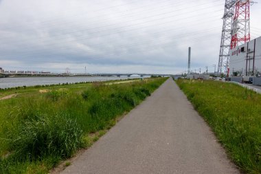 Tokyo Arakawa nehir yatağı manzarası