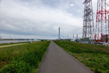 Tokyo Arakawa nehir yatağı manzarası