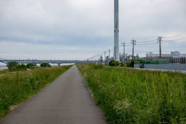 Tokyo Arakawa nehir yatağı manzarası