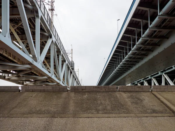 Tokyo Arakawa nehir yatağı manzarası