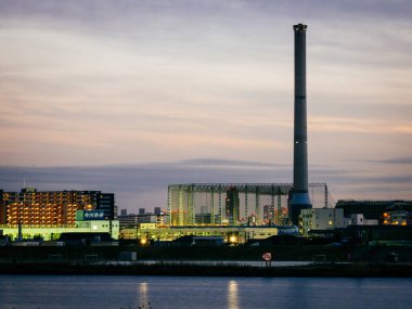 Tokyo Arakawa nehir yatağı manzarası