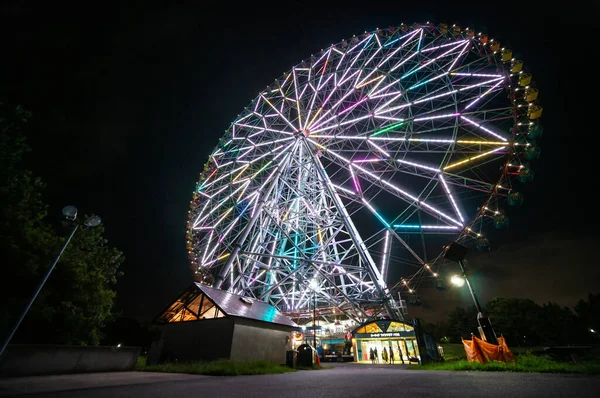 Japan Ferris Wheel Landscape — стокове фото