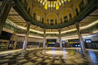 Tokyo İstasyonu, Japonya Manzarası