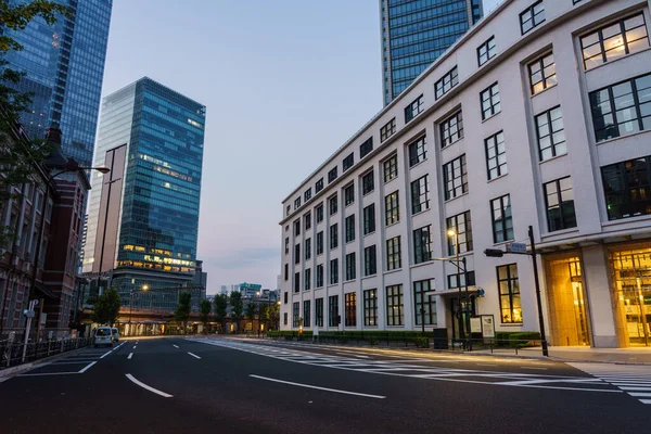 Tokyo İstasyonu, Japonya Manzarası