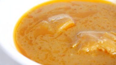 Köri, yemek videosu.