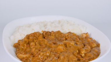 Köri, yemek videosu.