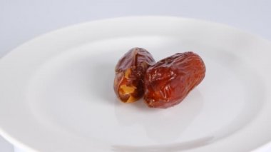 Kurutulmuş meyve, video klipsi