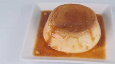 Puding, kısa video klibi